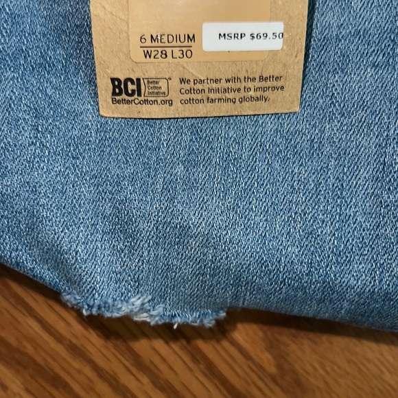 Brand new Levi’s high rise skinny ripped jeans - Picture 5 of 5